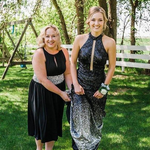 Meet your Posher, Heather - Picture 1 of 1